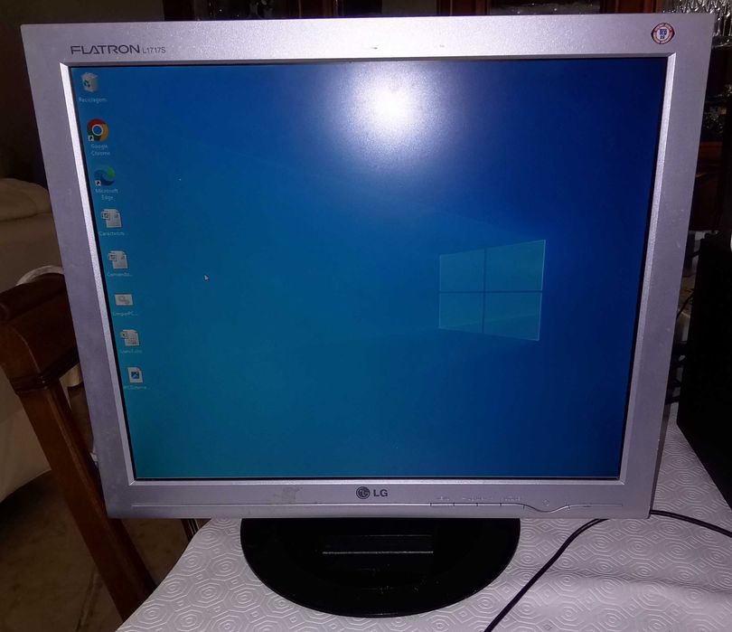 Monitor de PC de 42cm