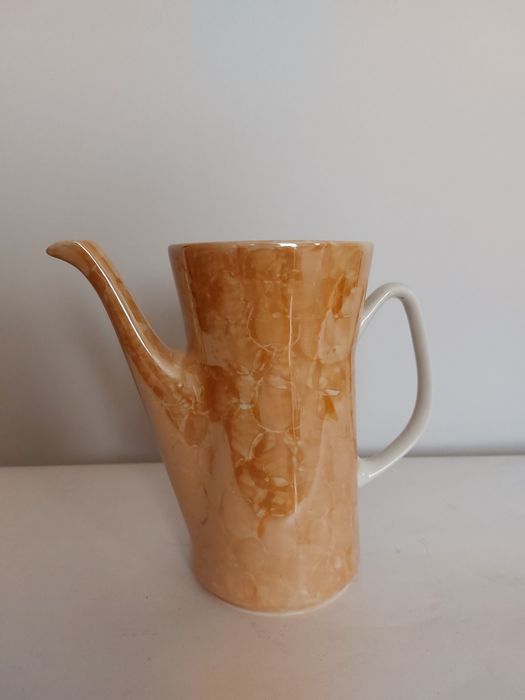 Porcelanowy marmurkowy dzbanek z Włocławka z lat 70/80-tych