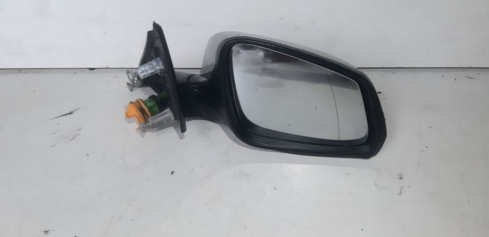 BMW F10 F11 lift lci lusterko prawe 7 pin a83 glaciersilber