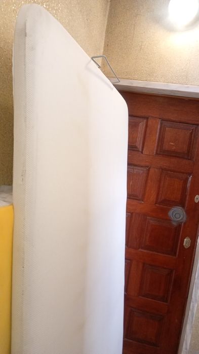 Estrado inteiriço IKEA 190 x 140cm
190cm x 140cm,