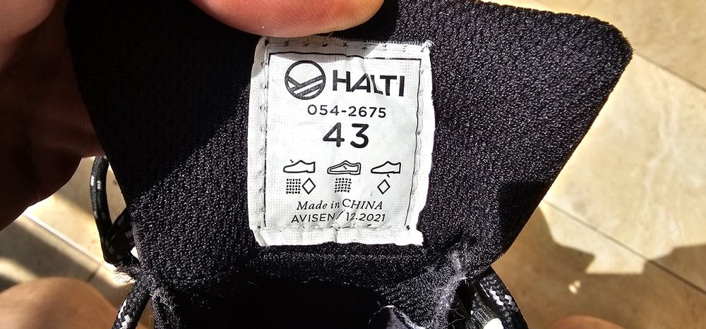 Halti męskie buty trekkingowe rozmiar 43 wkładka 28,5 używane