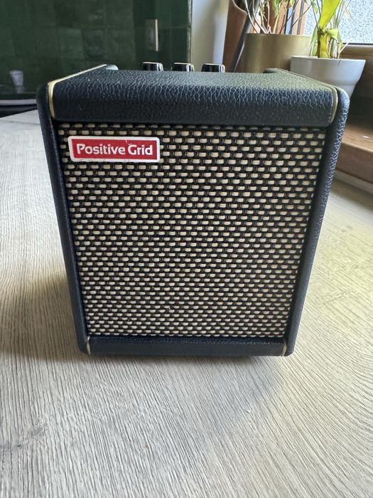 Wzmacniacz gitarowy Positive Grid SPARK MINI czarny