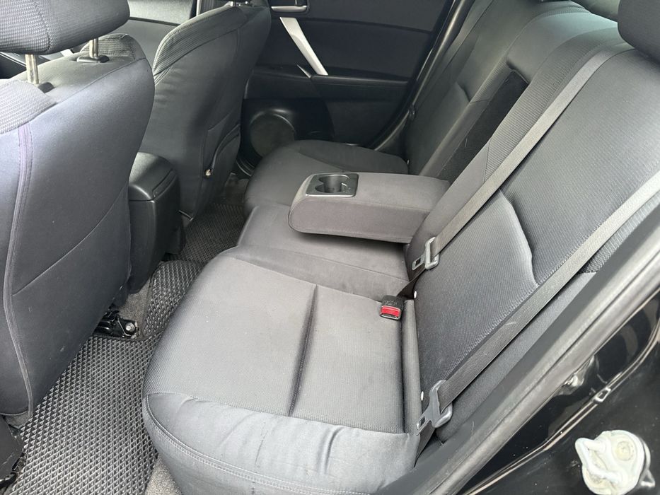 Продам Mazda 3..