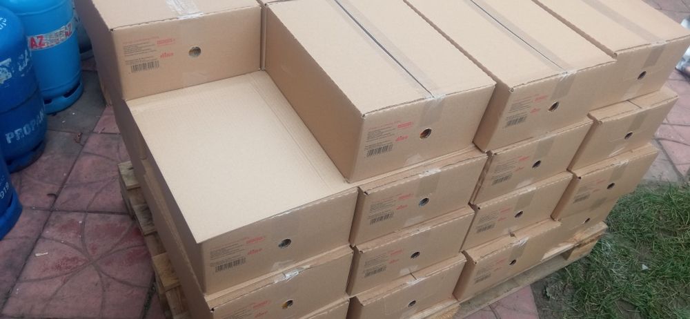 Karma dla psów dorosłych z wołowiną pełnoporcjowa baton 0,9 kg Okazja