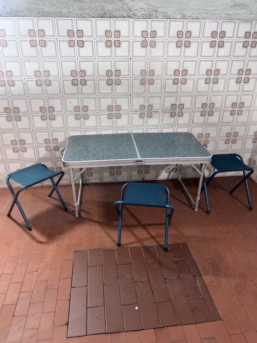 Mesa para campismo.