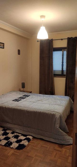 Quarto para arrendar em Paranhos