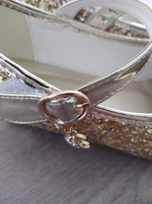 Sandálias de princesa