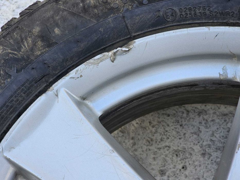 Jantes BMW 16" 7J ET35 c/ Pneus 205.60.16