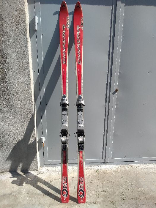 Narty zjazdowe firmy DYNASTAR / 197 cm /