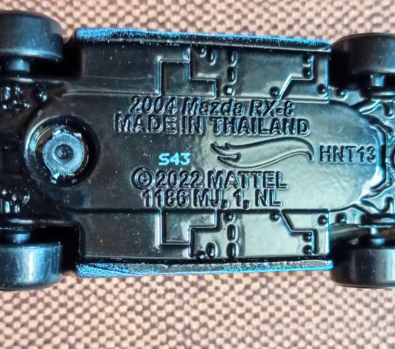 Hot Wheels 2004 Mazda RX8.