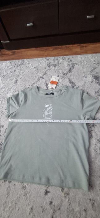 T-shirt oliwkowy