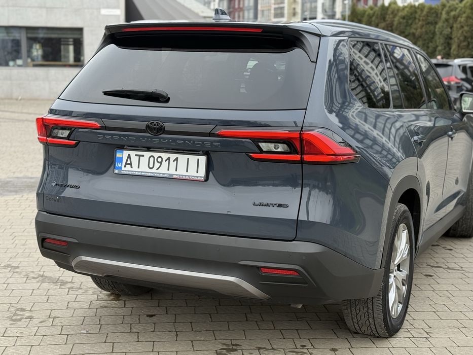 Авто Toyota Grand Highlander Hybrid Limited 2.5 гібрид 2024 рік