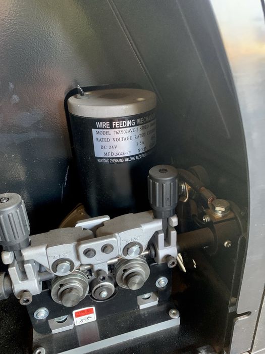 Зварювальний напівавтомат Megatec Pro PROMIG 250T – Потужність та надійність