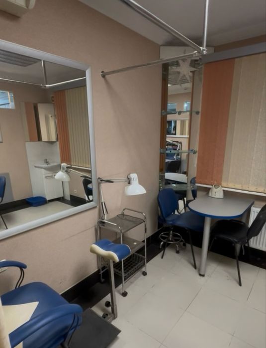 Продам парихмахерскую