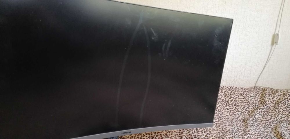 Продам не робочий монітор 27" Samsung Curved C27R500 1500 грн