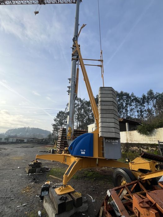 Grua automontante potain igo 50