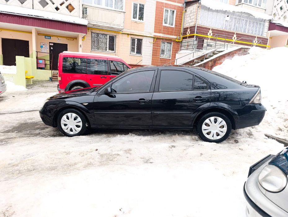 Продам форд мондео в хорошому стані!