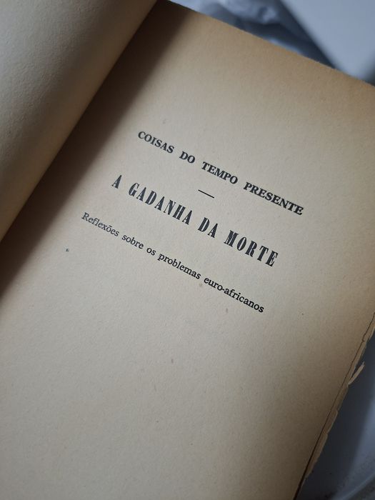A Gadanha da Morte livro de Cunha Leal