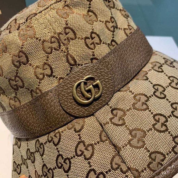 панамка gucci monogram gold