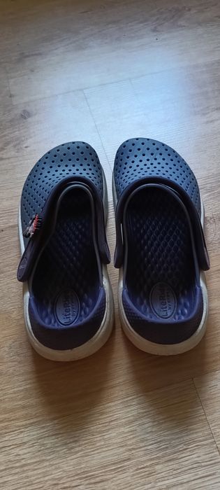 Crocsy granatowe rozmiar 31