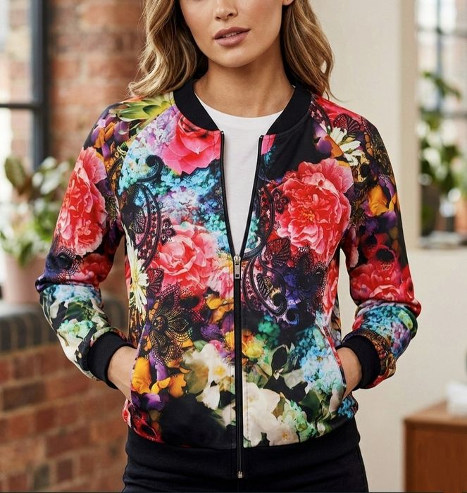 Casaco com fecho novo tam S/M