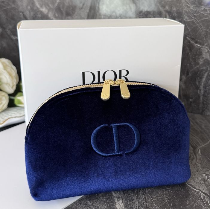 Велюрова косметичка Dior