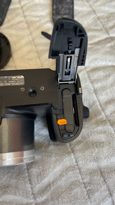 Máquina Fotográfica Olympus SP-720UZ