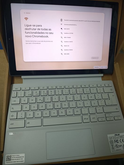 Portátil ASUS Chromebook com garantia  10.51'' RAM: 8 GB - 128 GB