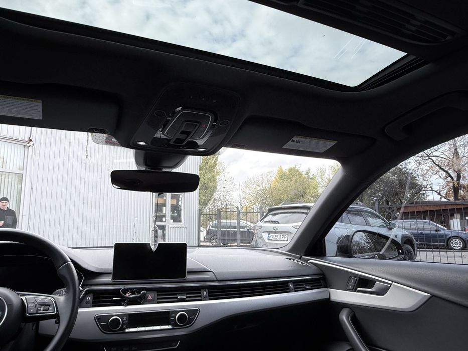 Продам власний автомобіль  Audi A4 b9