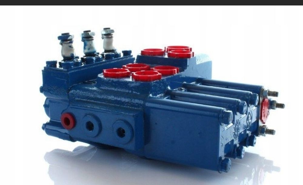 Rozdzielacz hydrauliczny podnośnika do MTZ-80/82 R80-3/4-222 WZTA