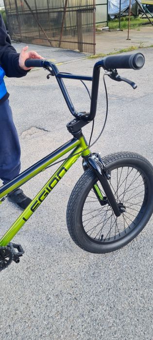 Rower BMX Mongoose Legion L20 20” w kolorze czarno-zielonym