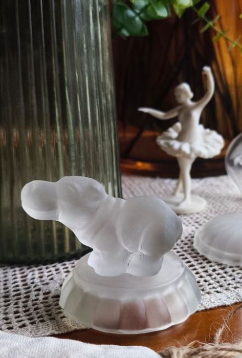 Сільничка солонка статуэтка фигурка фарфор старинное стекло подарок