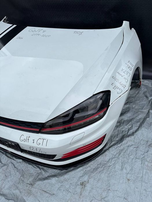 Крило переднє  праве vw Golf 7 LB9A 2013-2016 до рест.