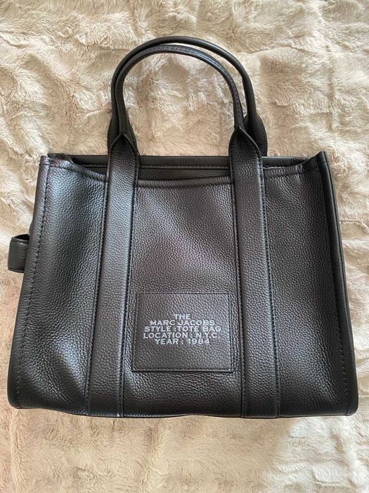 Сумка Marc Jacobs The Medium Tote Black