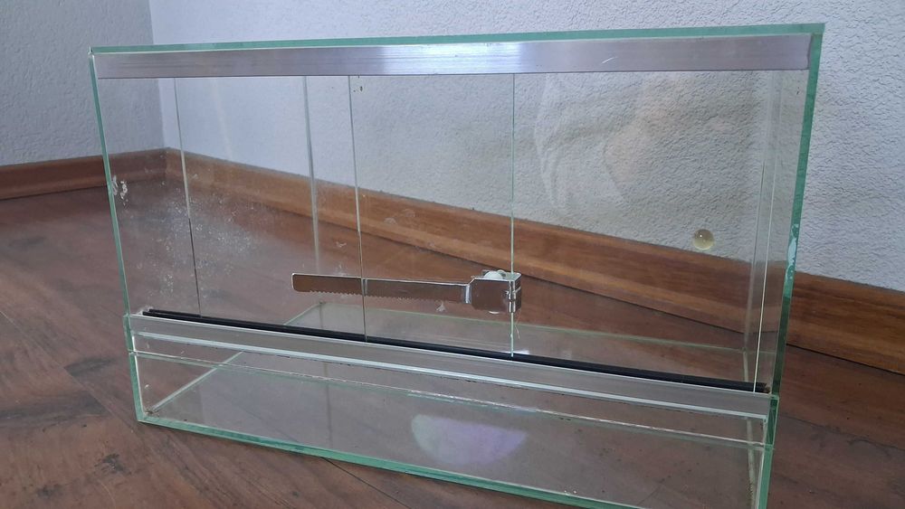 Tarrarium szklane z wentylacją 40x25x25