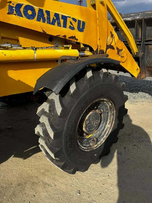 Екскаватор-навантажувач Komatsu WB93R-5, 2007 рік, робочий стан