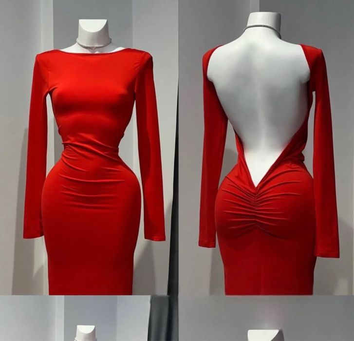 Червона сукня з пушап ефектом