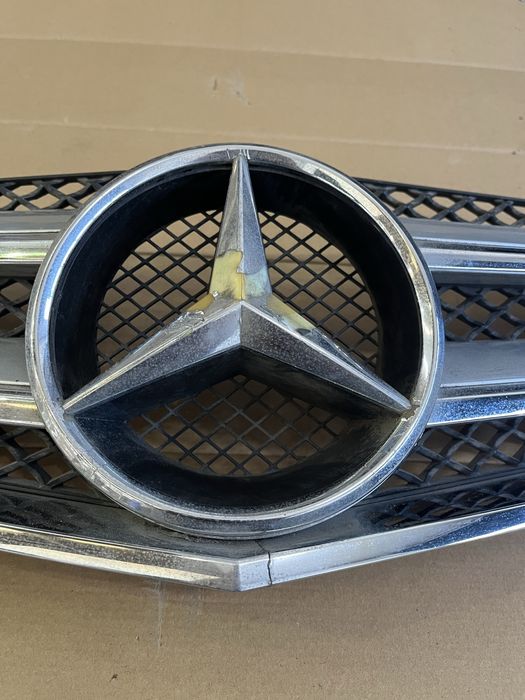 Grelha Mercedes Classe E