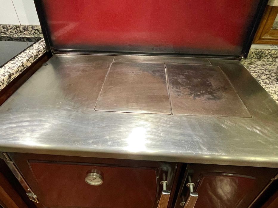 Fogão e chaminé em inox e turbina de exaustor