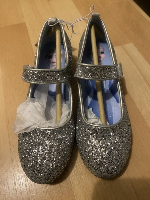 Brokatowe buty hm 31
