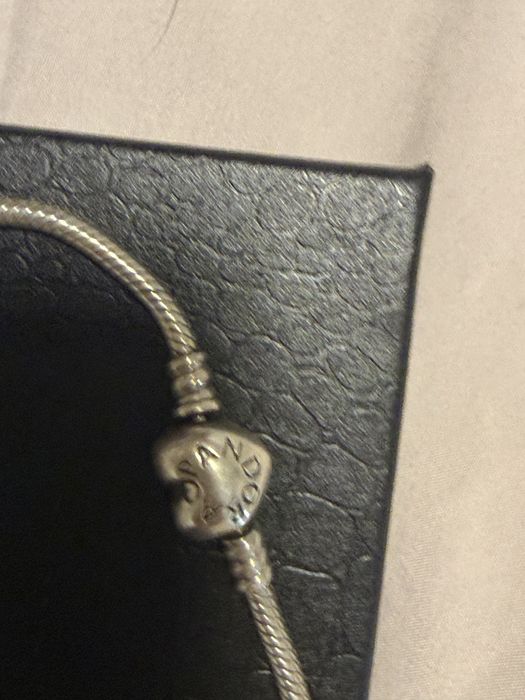 Pulseira PANDORA Original + 3 Contas | Produto de Insolvência | 85 €