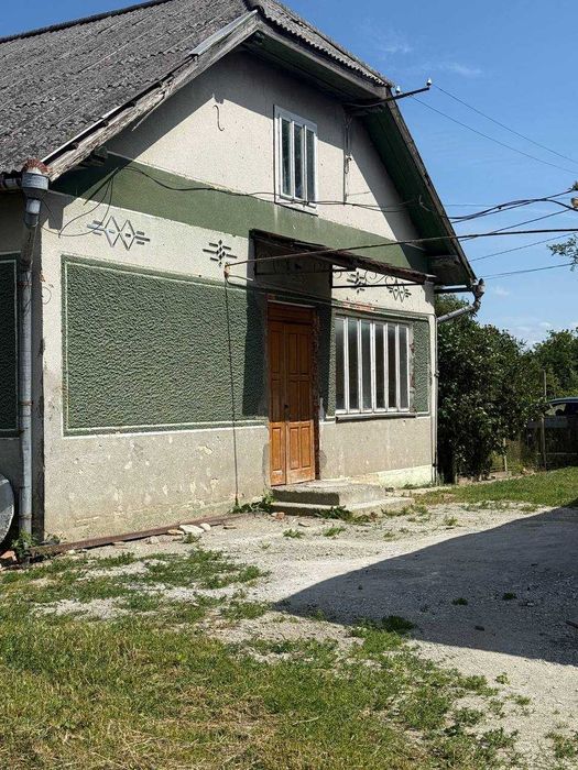 Продаж цегляного будинку в місті Калуш