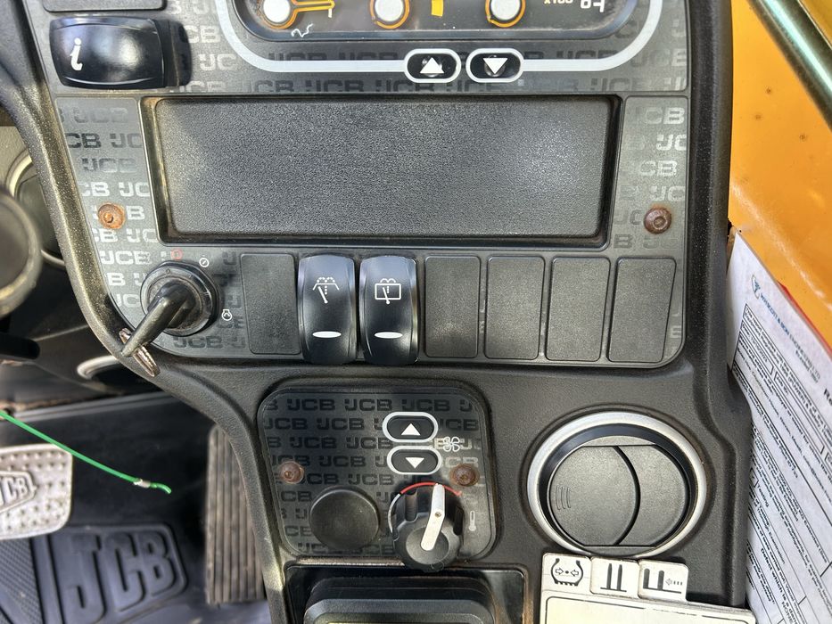 Телескопічний навантажувач JCB 535-95