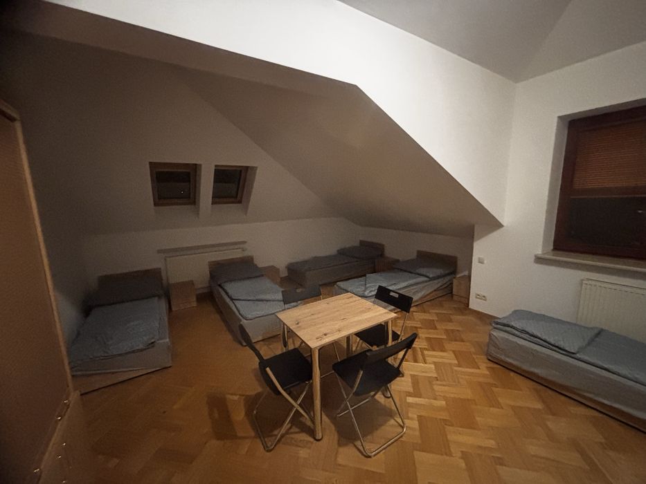 Kwatery hostel noclegi pokoje pracownicze legionowo