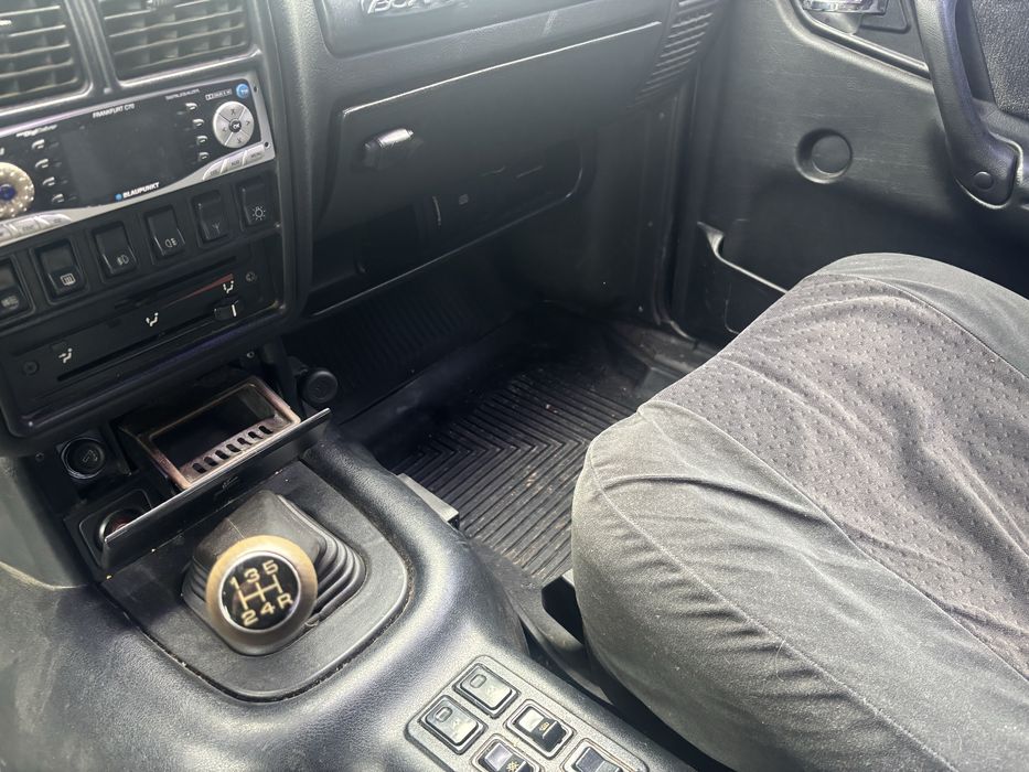 Волга 3110 2001.