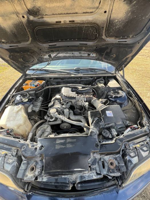 Продам бмв є46 2.0бензин на повному ходу