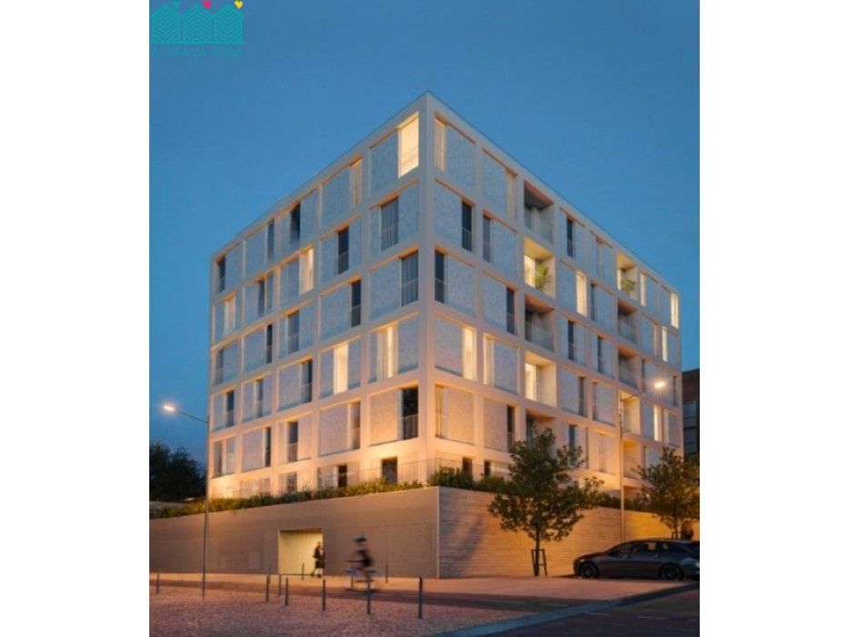 Apartamento T1 com lugar de estacionamento em Aveiro