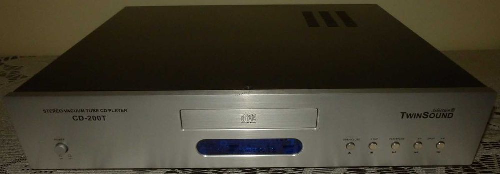 TwinSound CD-200T (XLR, lampy 3 x 6922)