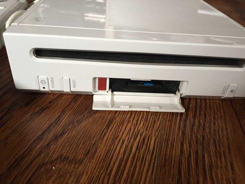 Nintendo Wii  - с играми - комплект включил и играй