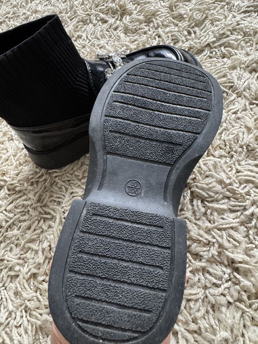 Осінні черевички для дівчинки розмір 30(20см)